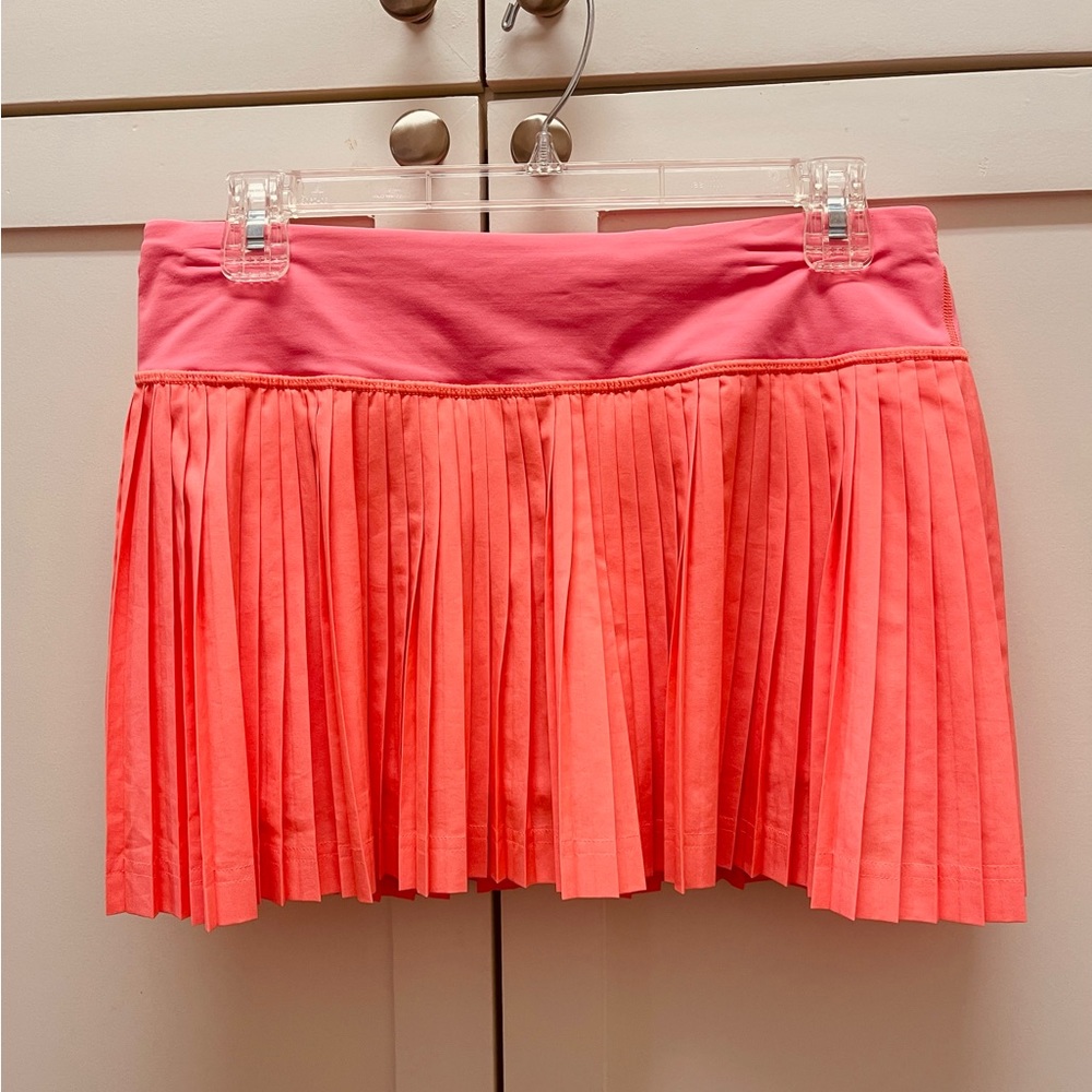 Lululemon tennis skirt, size 8
